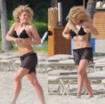 /album/galerie-foto-shakira-in-hawaii/shakira-gerard-pique-milan-pique-hawaii-6-jpg/